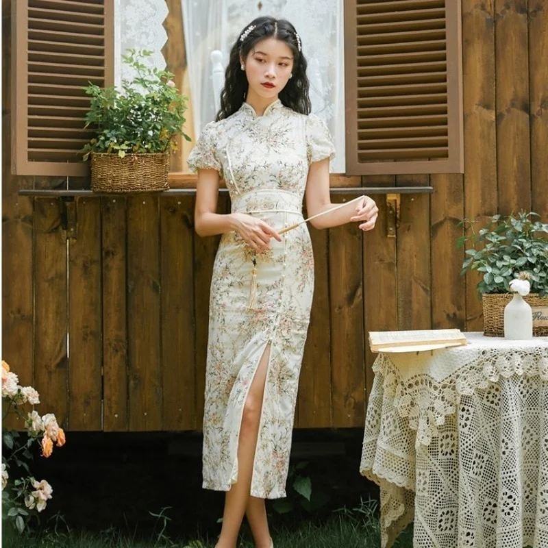 Robe Broderie Chinoise Blanche