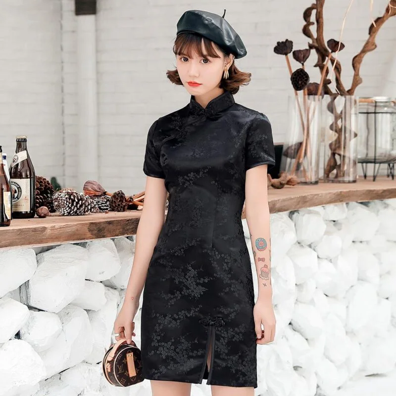 Robe Chinoise Mi-Longue Noire