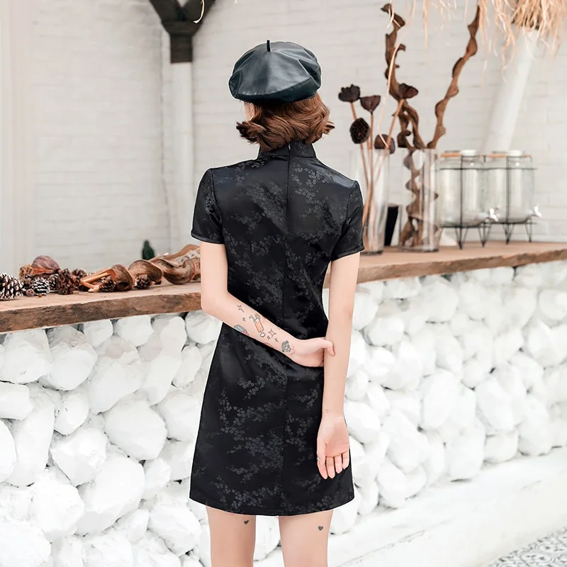 Robe Chinoise Mi-Longue Noire