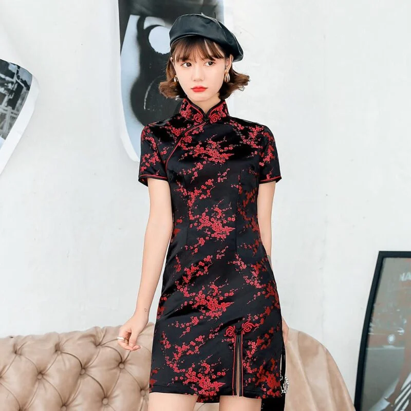 Robe Chinoise Noire Et Rouge